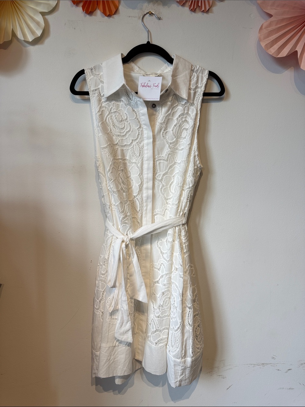 NWT ENTRO WHITE LACE DRESS LARGE